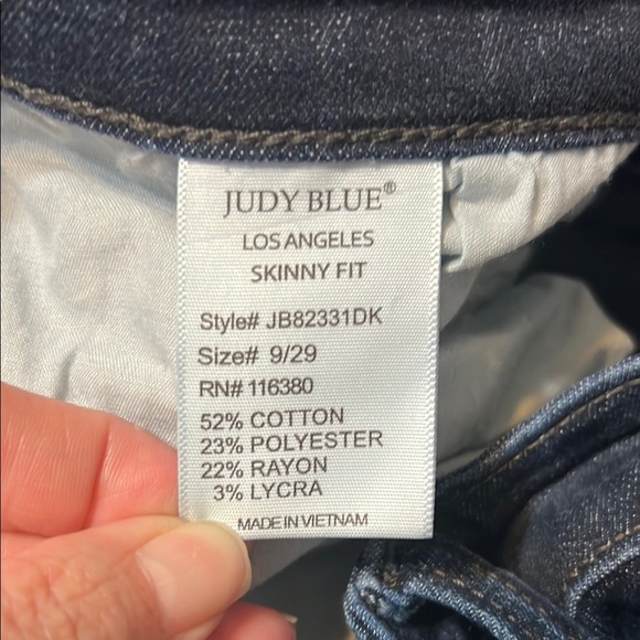 Judy Blue Skinny Dark Blue Jeans with Contrasting Stitching - Picture 8 of 8